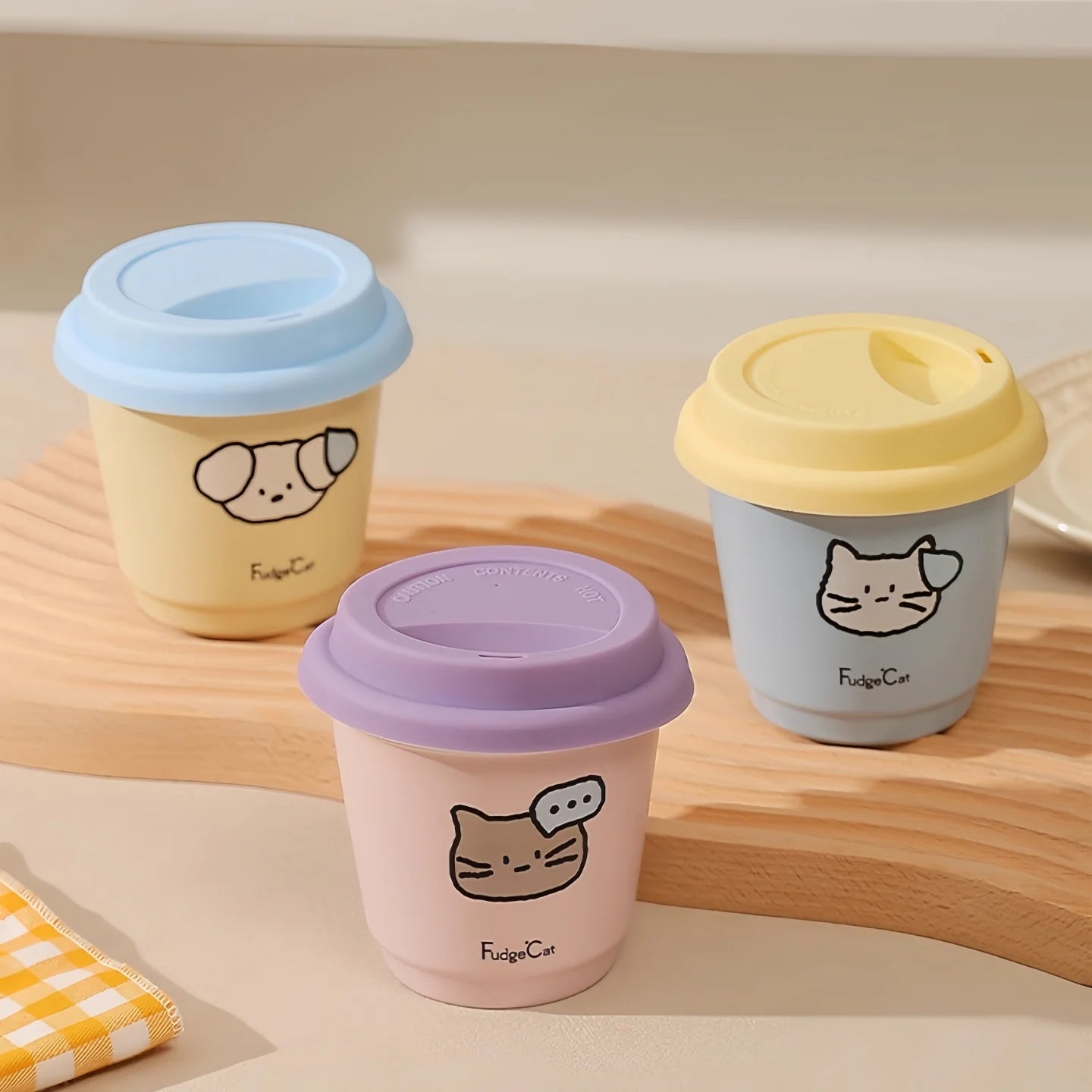 Mug en céramique avec couvercle en silicone