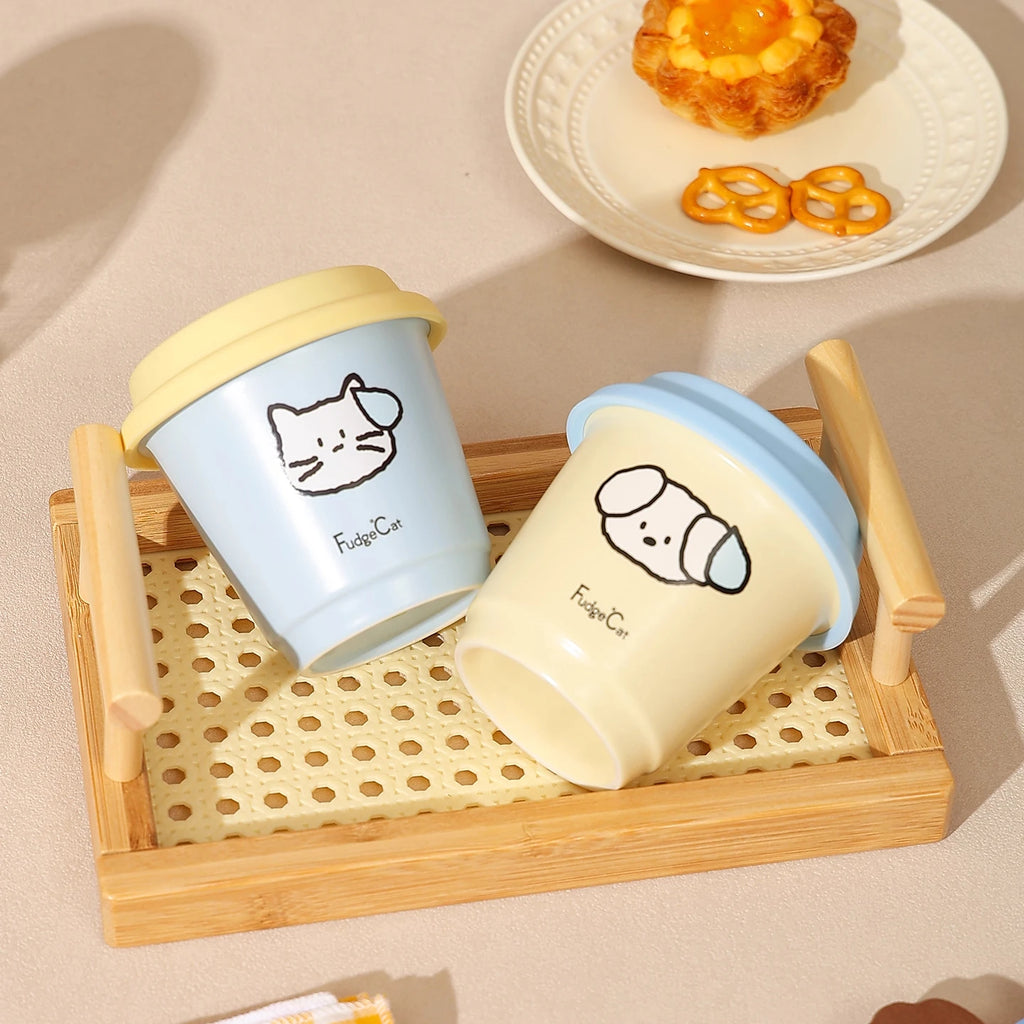 Mug en céramique avec couvercle en silicone