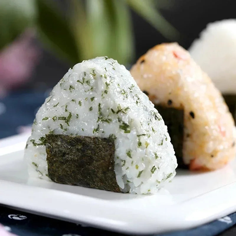 Moules à onigiri