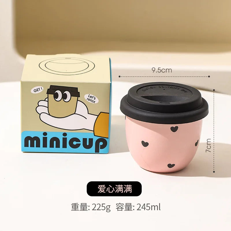 Mug en céramique et couvercle en silicone