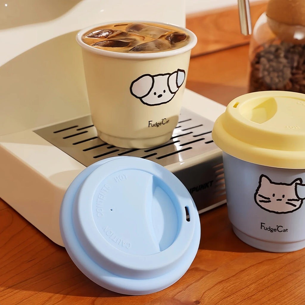 Mug en céramique avec couvercle en silicone